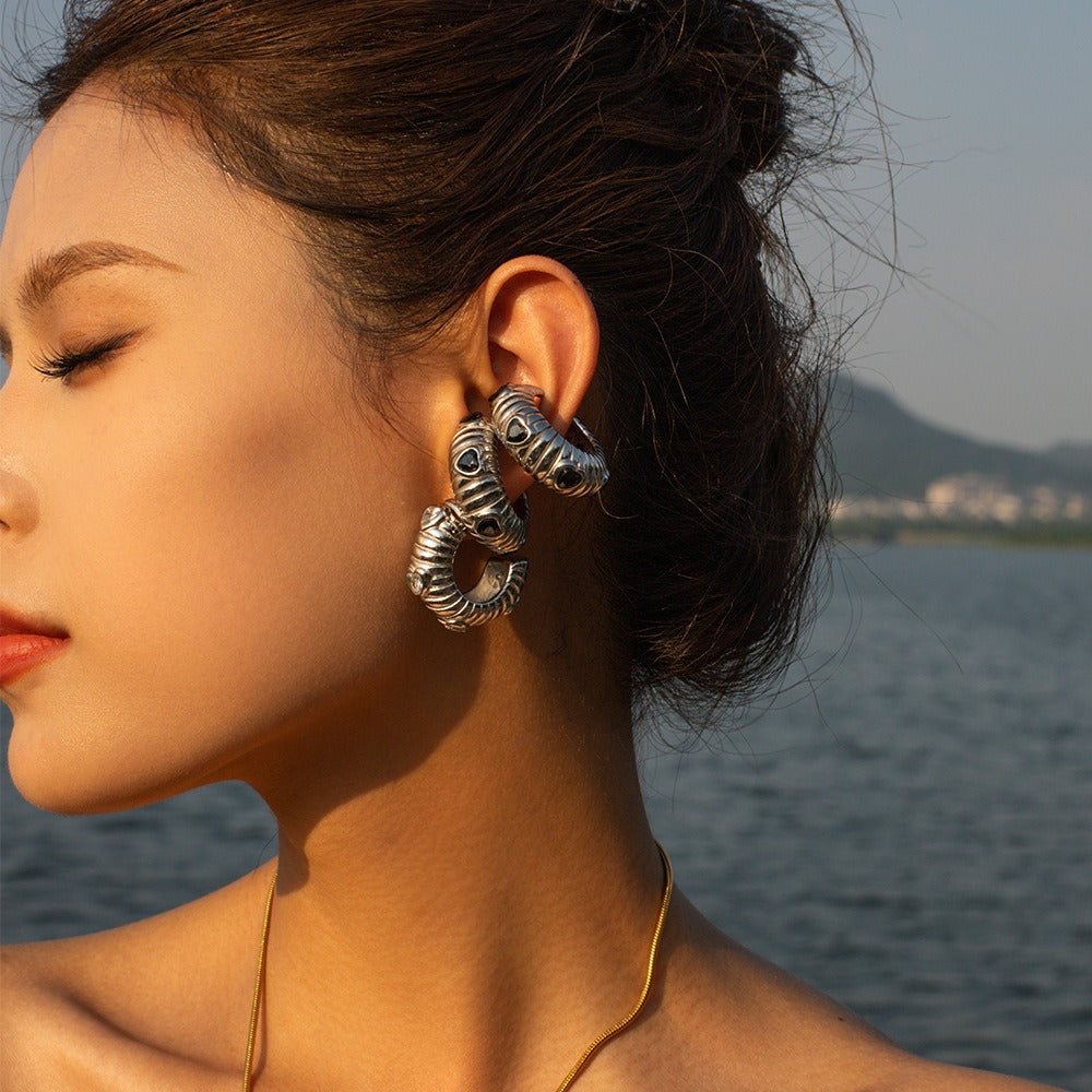 https://shineoss.oss-cn-hongkong.aliyuncs.com/wang/2024/07/29/8343579b-bdec-4ca1-9e9b-80888c1ec310.jpg