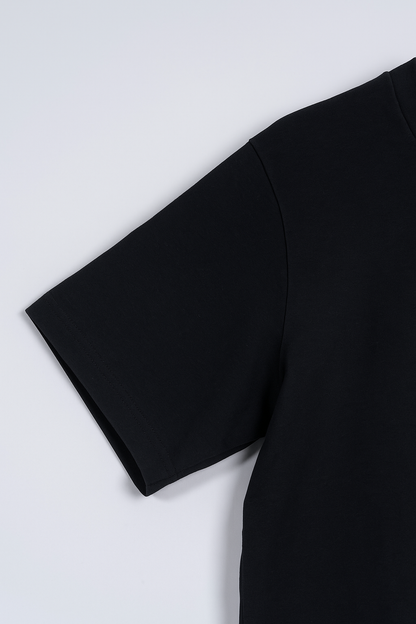 ⚫ Sleek Anime‑Printed Black Tee 👕– Soft & Stylish!