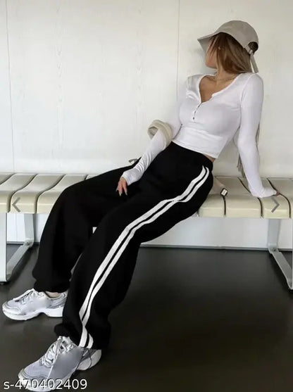 Women's Solid Straight Fit Mid-Rise Trousers